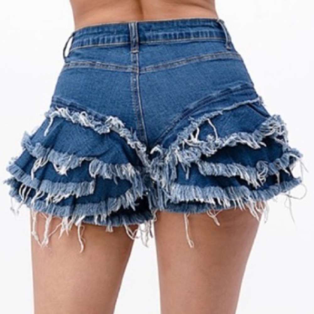 Ruffle Shorts - Picture 3 of 4